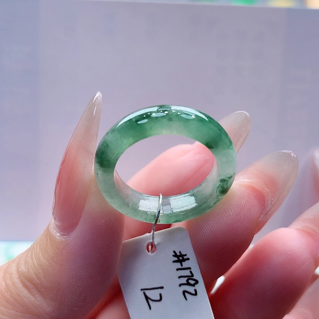 翡翠未镶嵌戒指缅甸A货