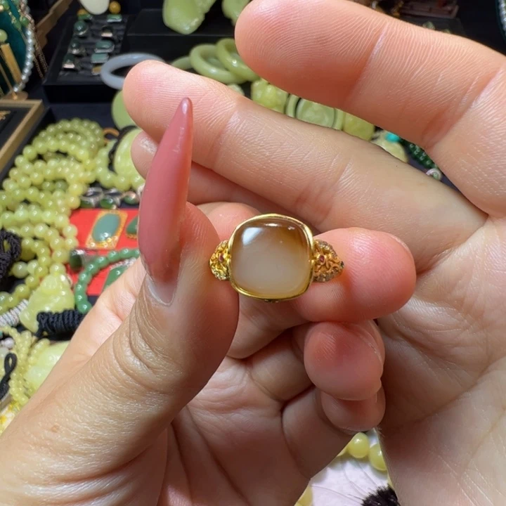 和田玉（糖玉）颈饰银S925镶嵌