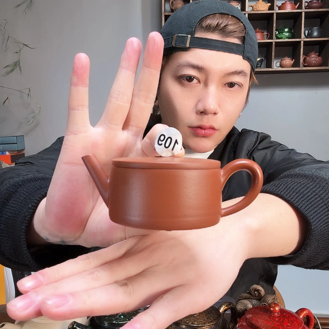 紫砂茶壶广****练哦哦哦哦哦哦哦哦