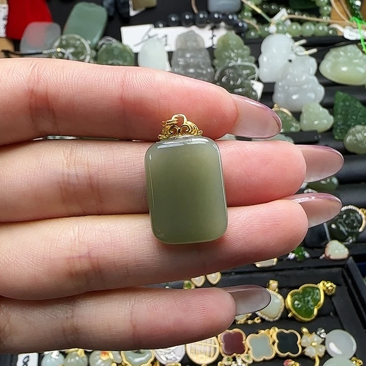 和田玉银S925镶嵌颈饰