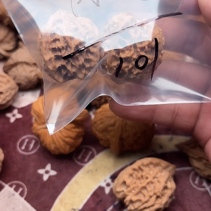 阿***冷核桃手串/手链苹果园核桃桃