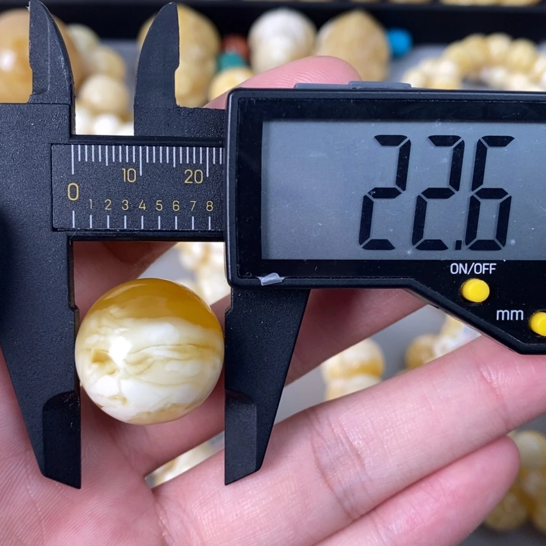 未镶嵌琥珀珠宝奇石有气泡