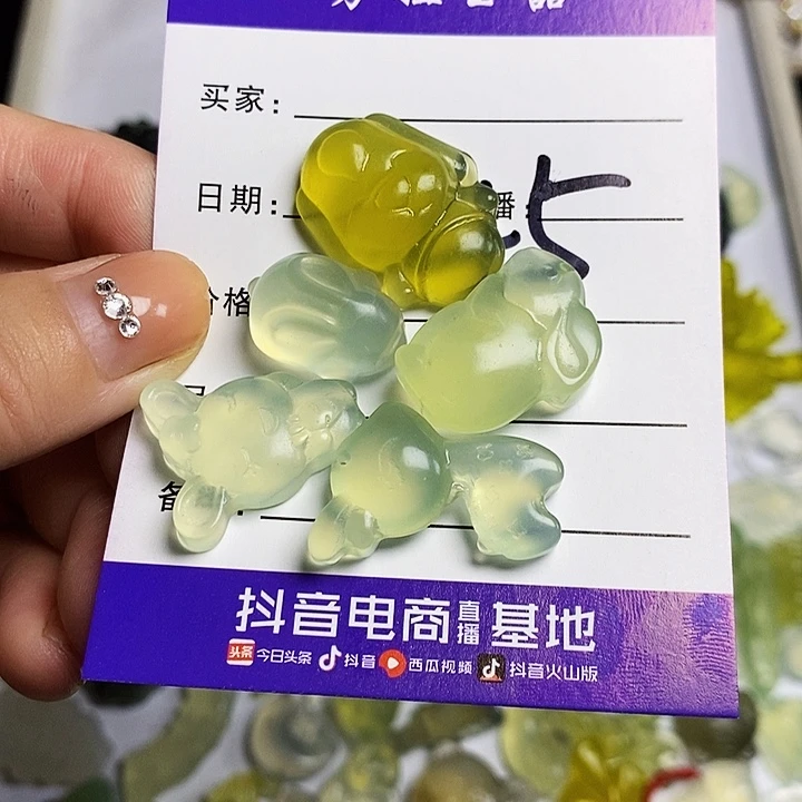 g***n未镶嵌蛇纹石玉颈饰