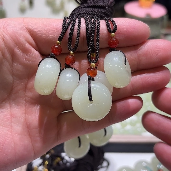 手链未镶嵌和田玉（糖玉）和田玉平安扣