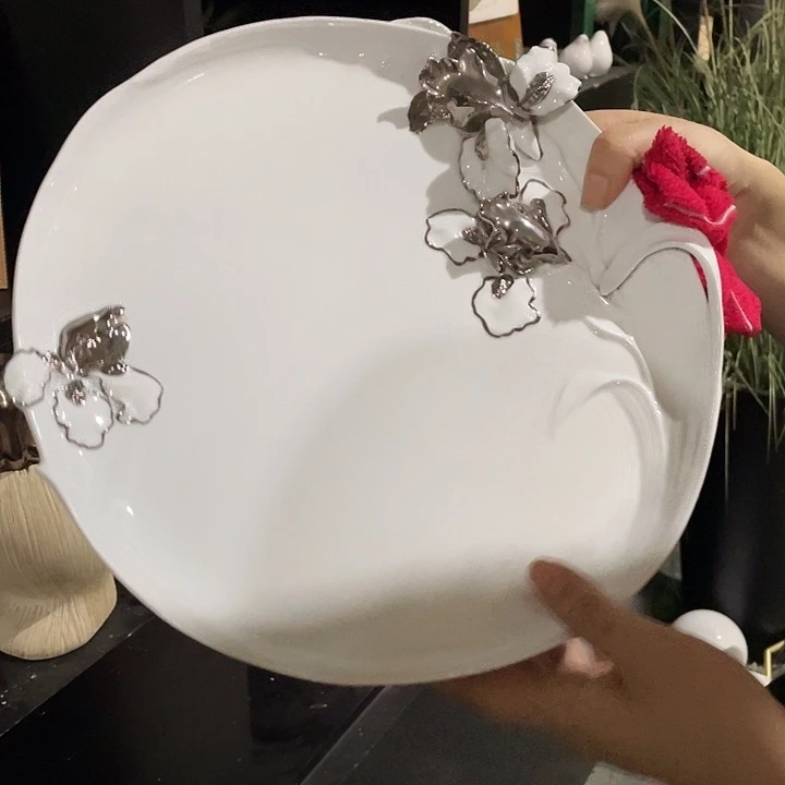 陶瓷花瓶，部分微瑕