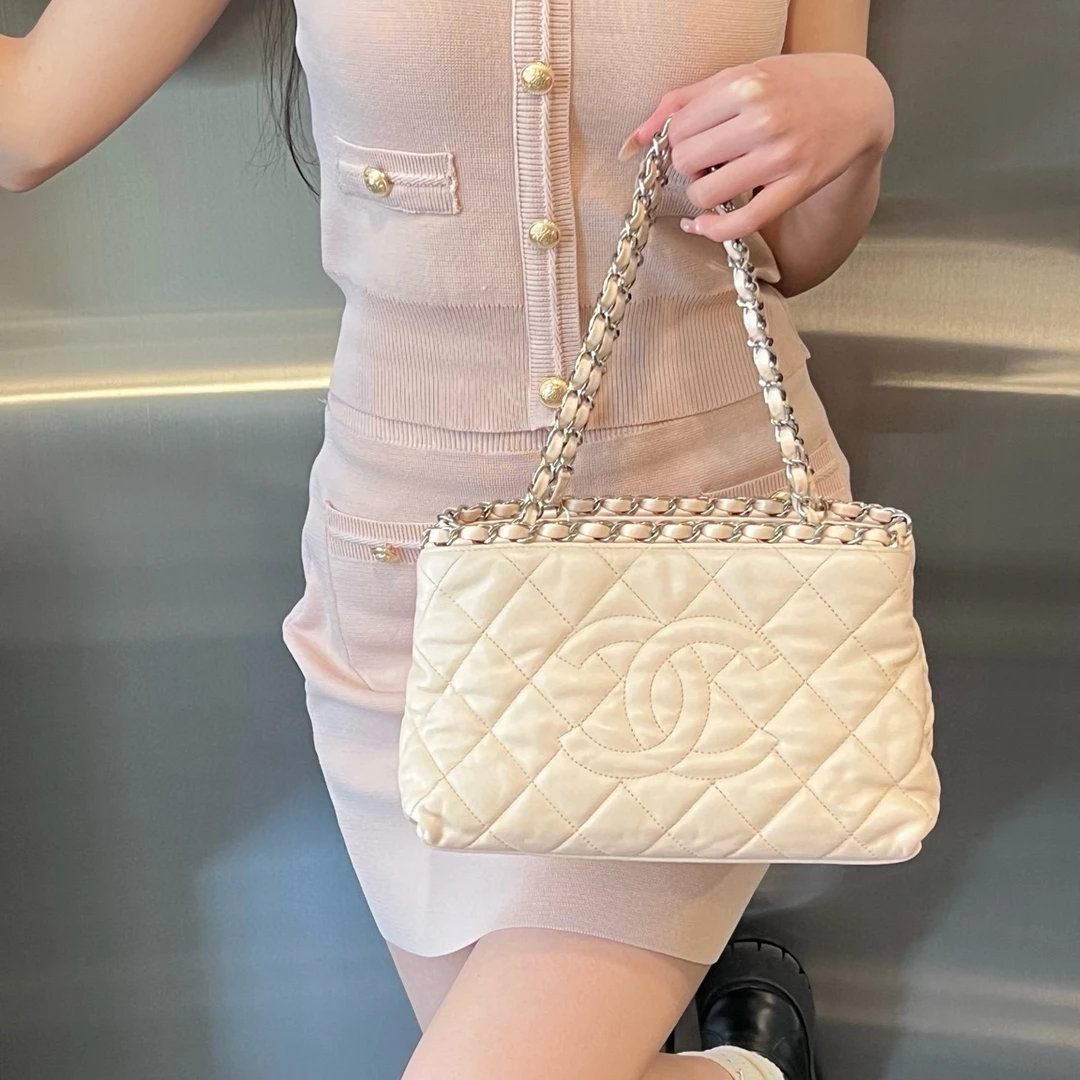 95新 Chanel/香奈儿 chanel樱花粉皮穿链小托特