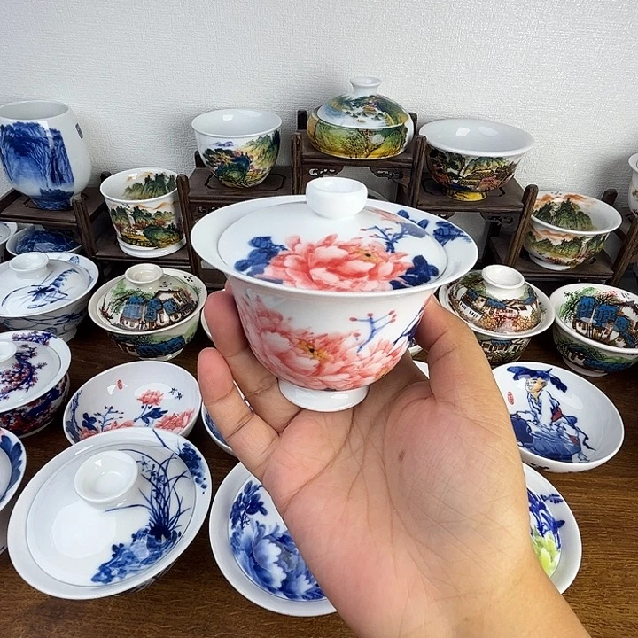 忠意堂釉下彩红牡丹盖碗