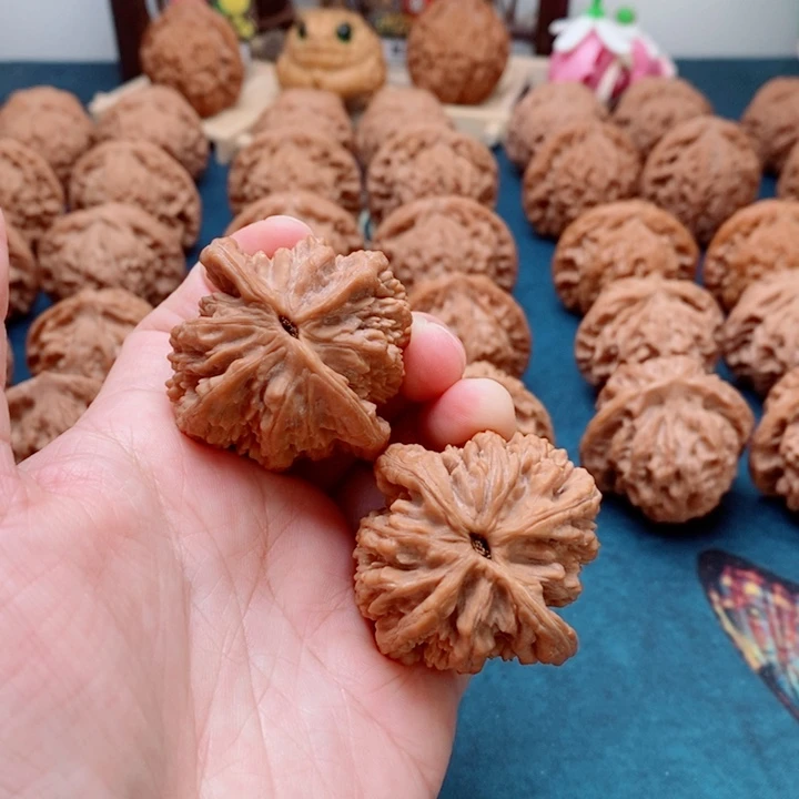 z****把件文玩核桃麦虎41