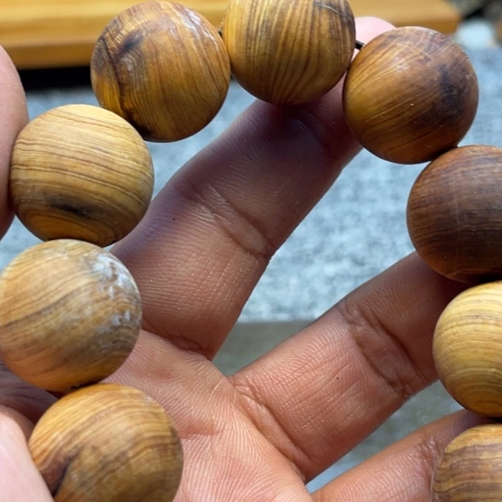 柏木（崖柏）瑕疵12