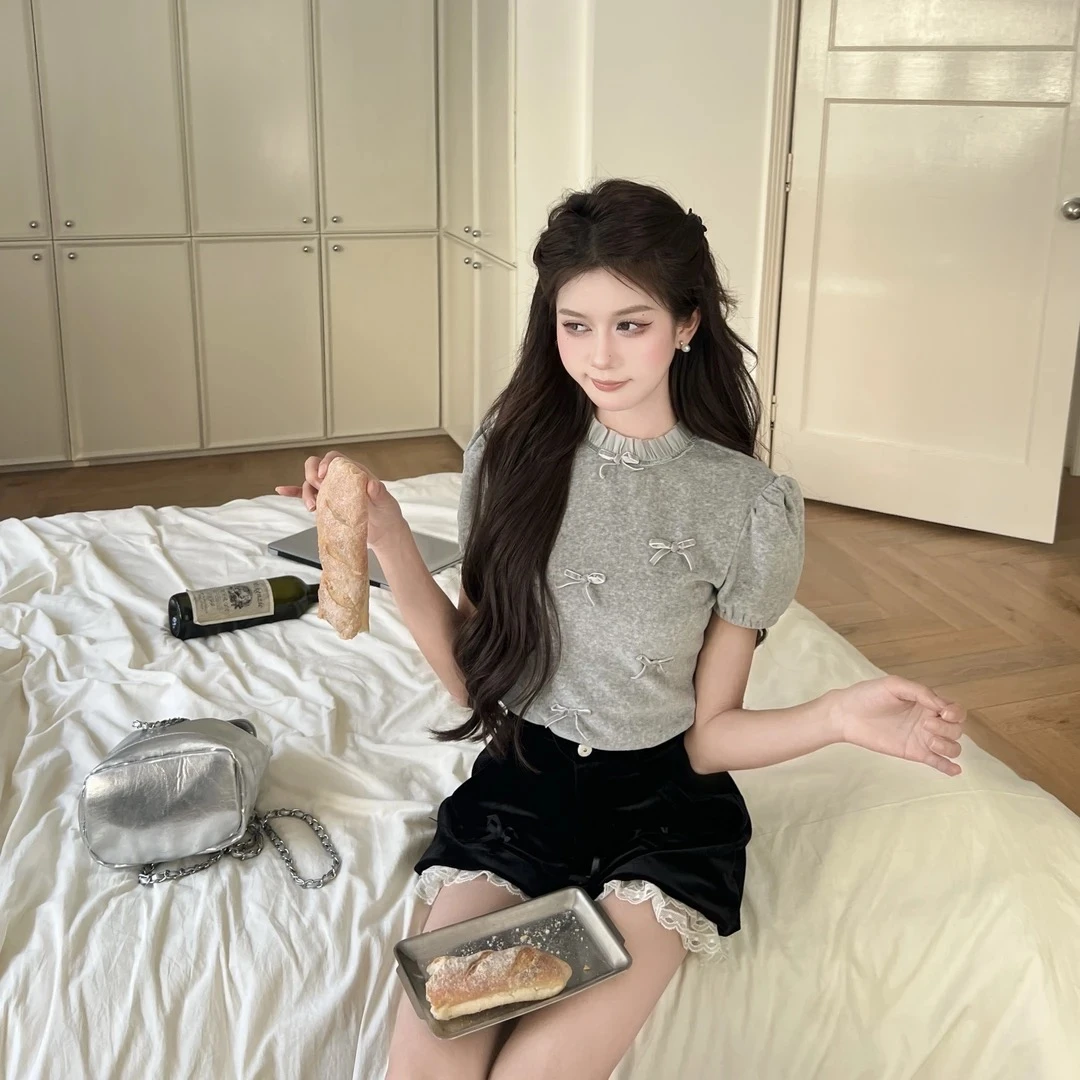 【东区千金】花边领洋气短袖上衣显瘦百搭黑色灯笼短裤两件套