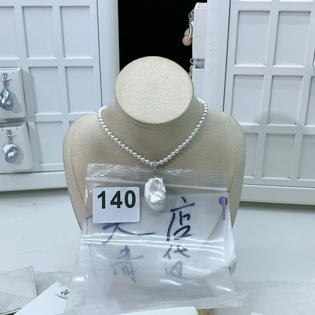 淡水珍珠颈饰合金