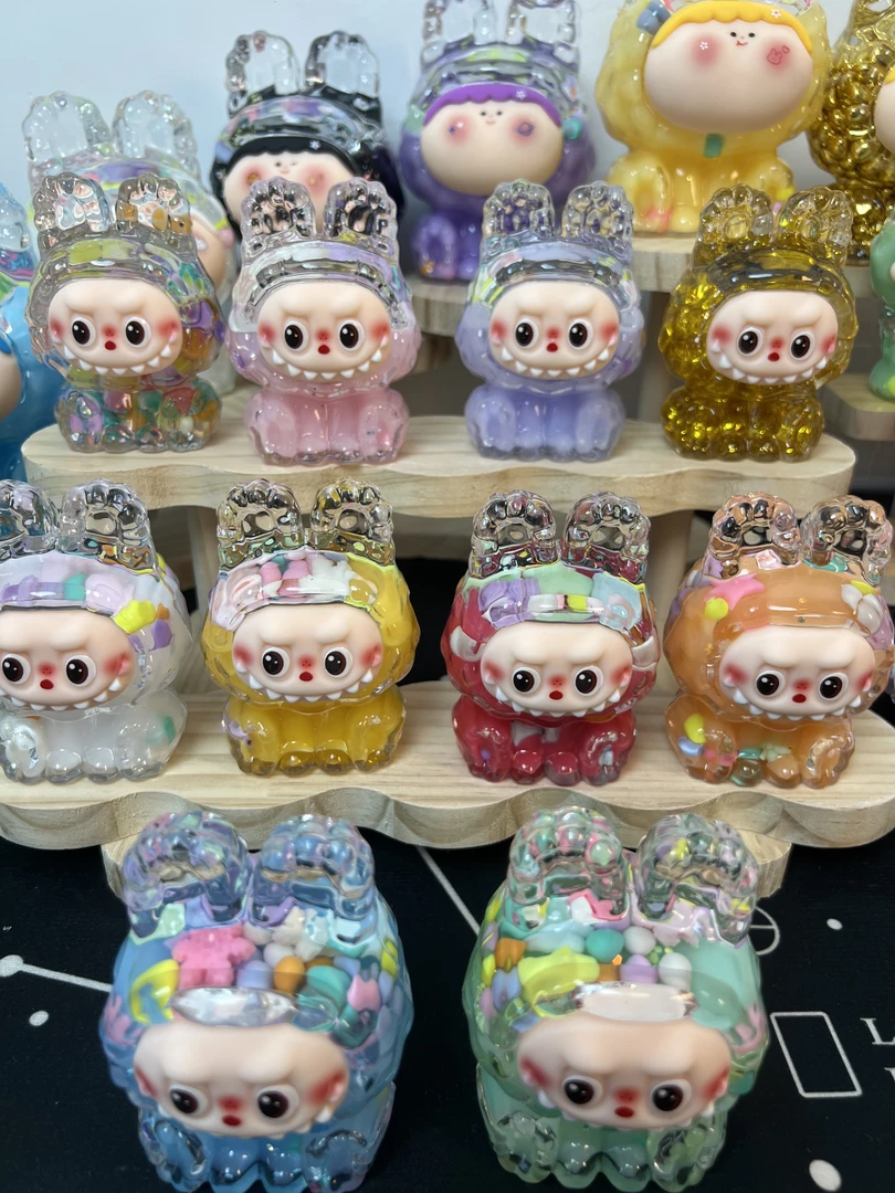 拉布布，哭娃，站立天使、云梦系列、莉莉丝（巨无霸）潮玩流沙摆件混装