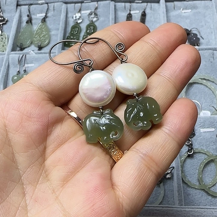 安***苏和田玉未镶嵌耳饰