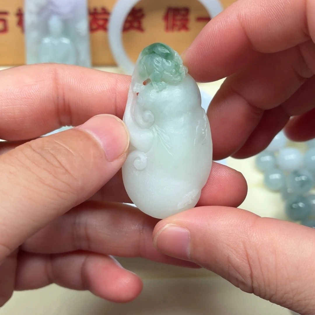 定制翡翠未镶嵌纯手工如意