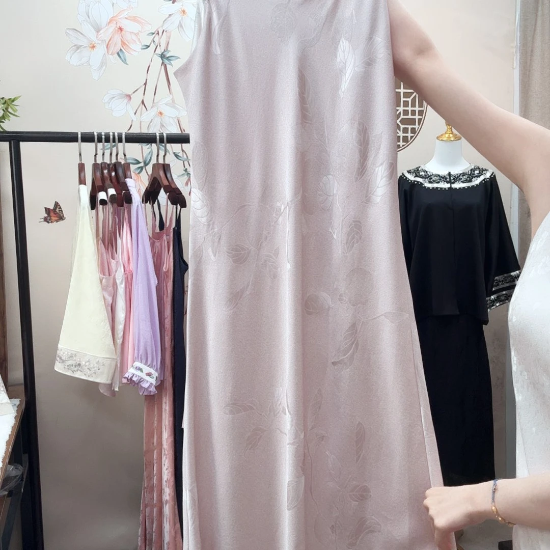 织绣真丝正绢斜裁吊带裙