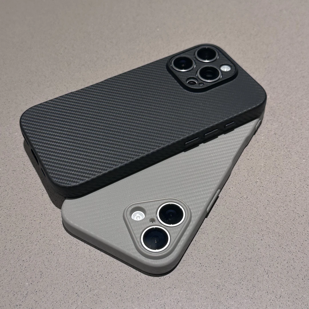 奥菲顿新款磨砂碳纤维纹适用苹果15/16ProMax手机壳iPhone14/13套