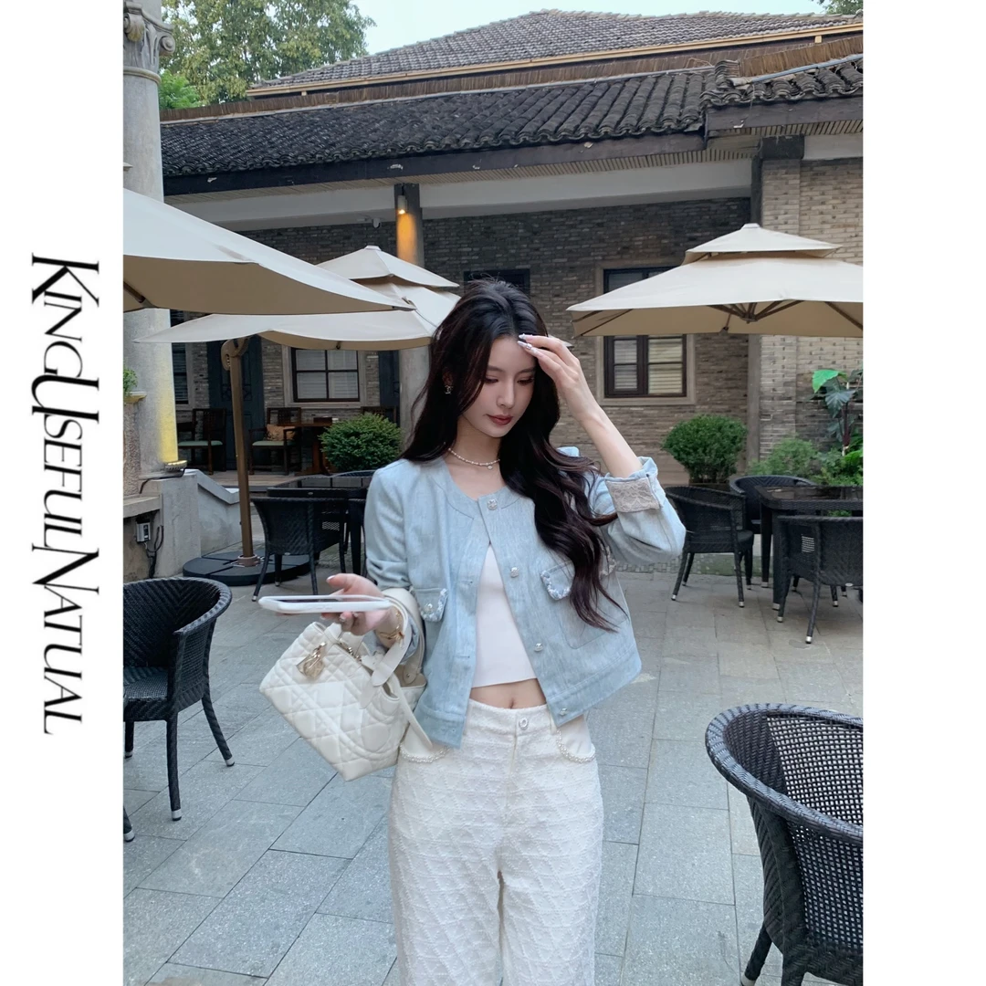 KUN【格蕾西】撞色韵味 重工洗水浅蓝牛仔法式肌理感撞白色蕾丝外套