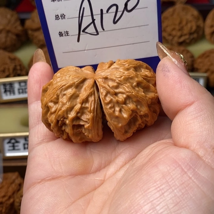 葱***起桃核把件全品聚宝盆