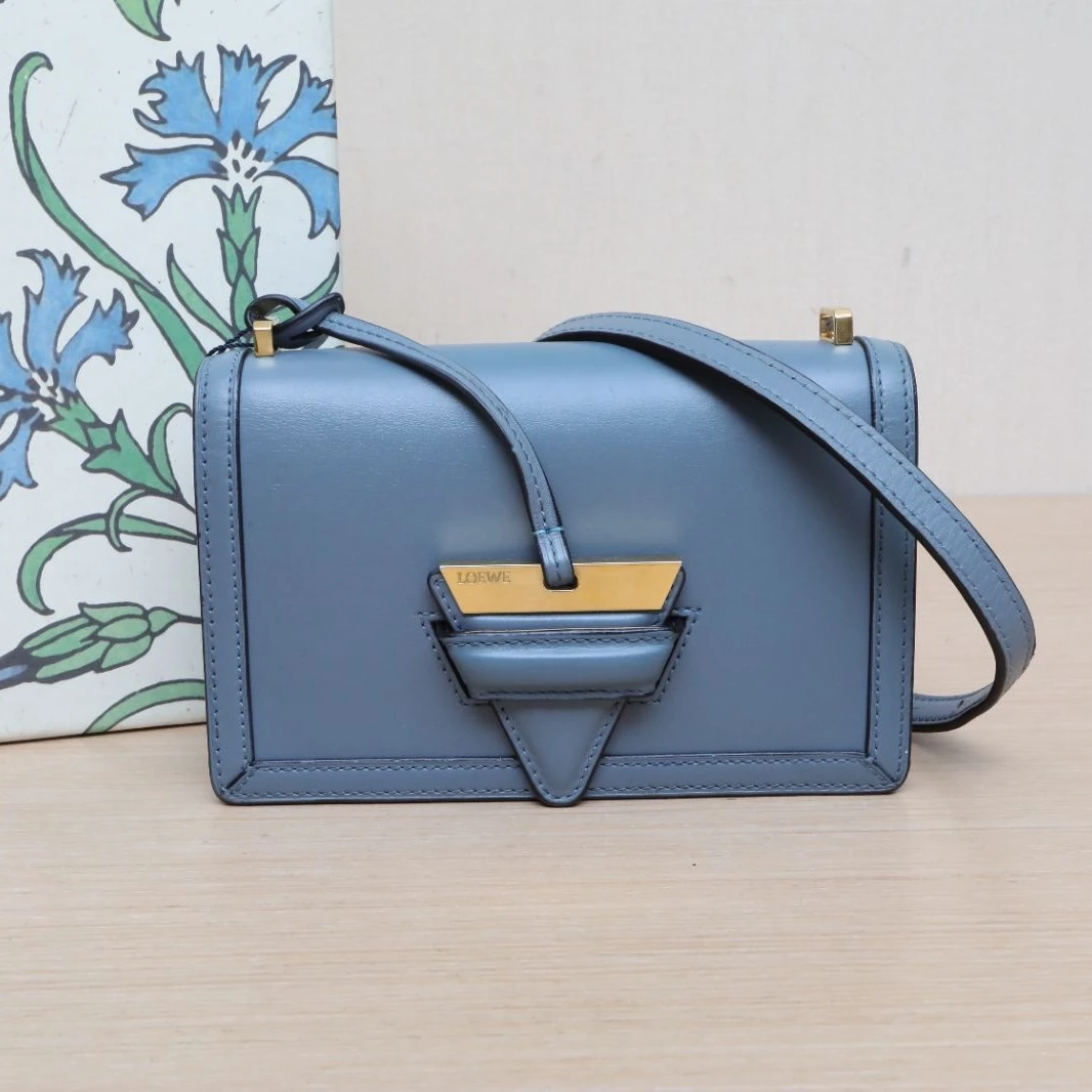 95新 LOEWE/罗意威 【娇】巴塞罗那 小号 蓝色 皮革C 金扣 276471