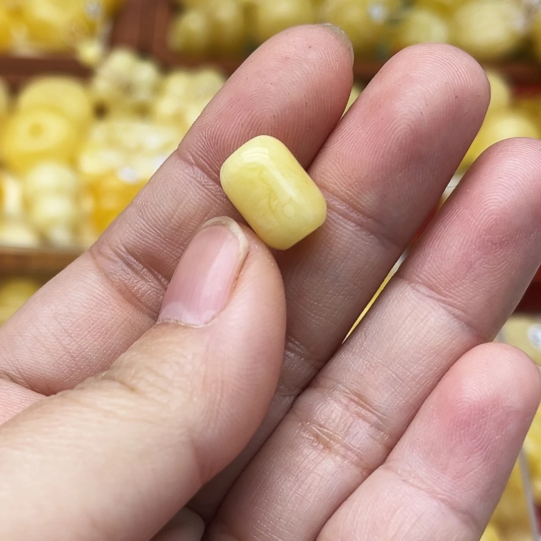 蜜蜡未镶嵌裸石天然