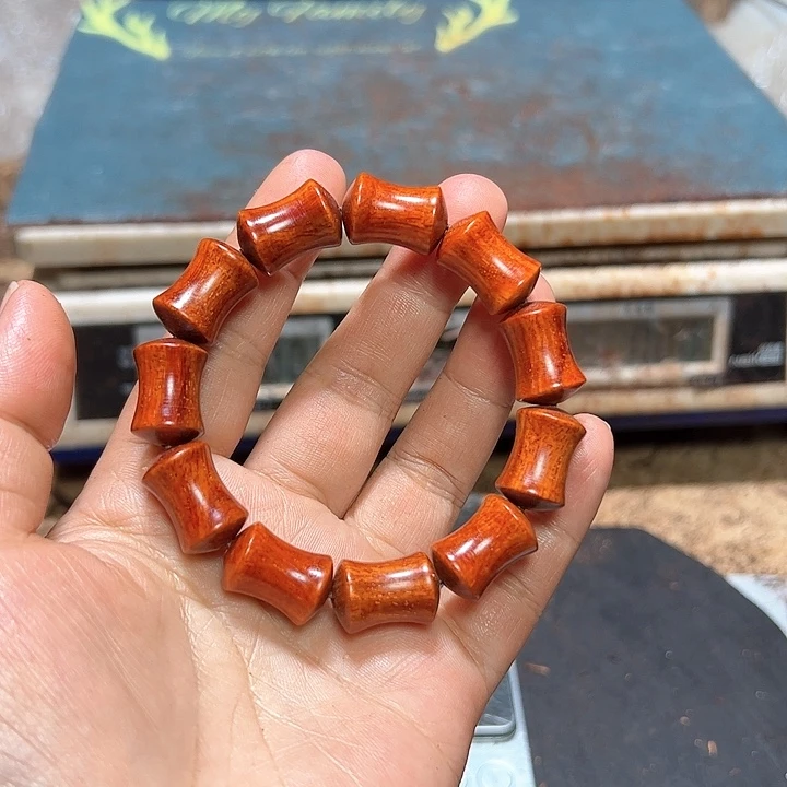 檀香紫檀（小叶紫檀）二**泉