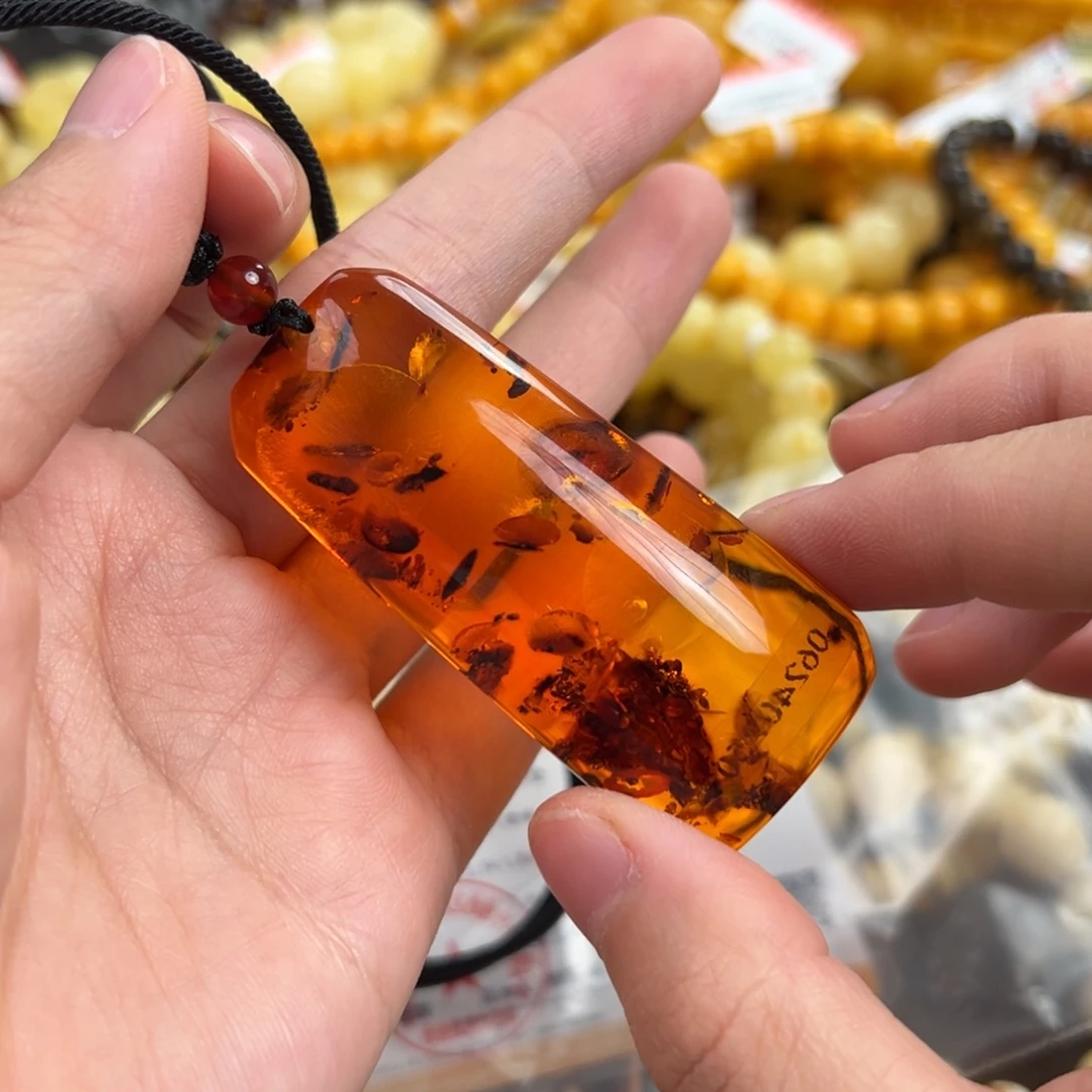 琥珀未镶嵌珠宝奇石
