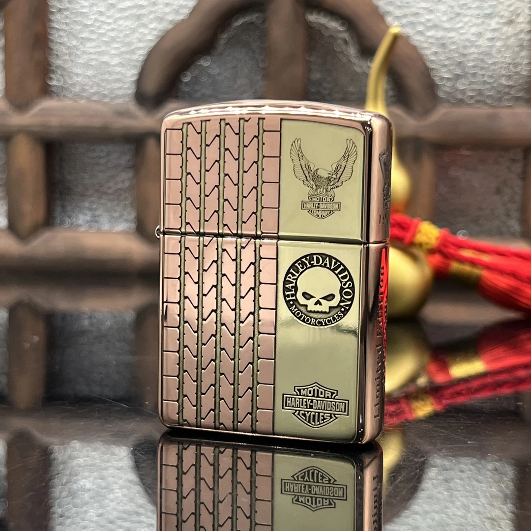 ZIPPO/之宝打火机  哈雷鹰盔甲镜面镀紫铜双色【小飞甄选】DYJ1