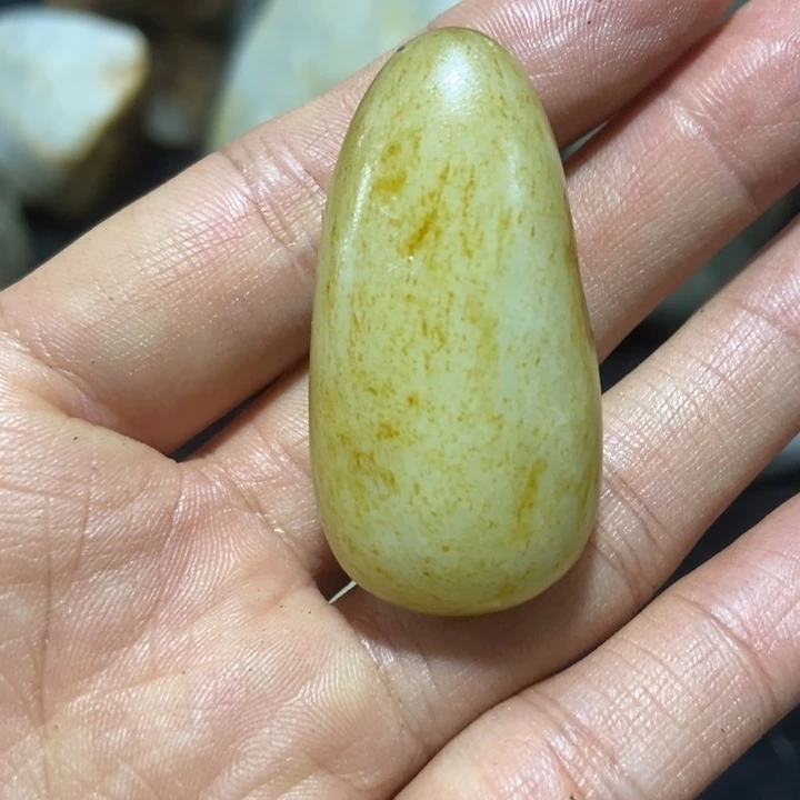 未镶嵌和田玉（糖玉）挂件