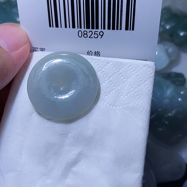 翡翠未镶嵌颈饰天光墟翡翠市场现金代购