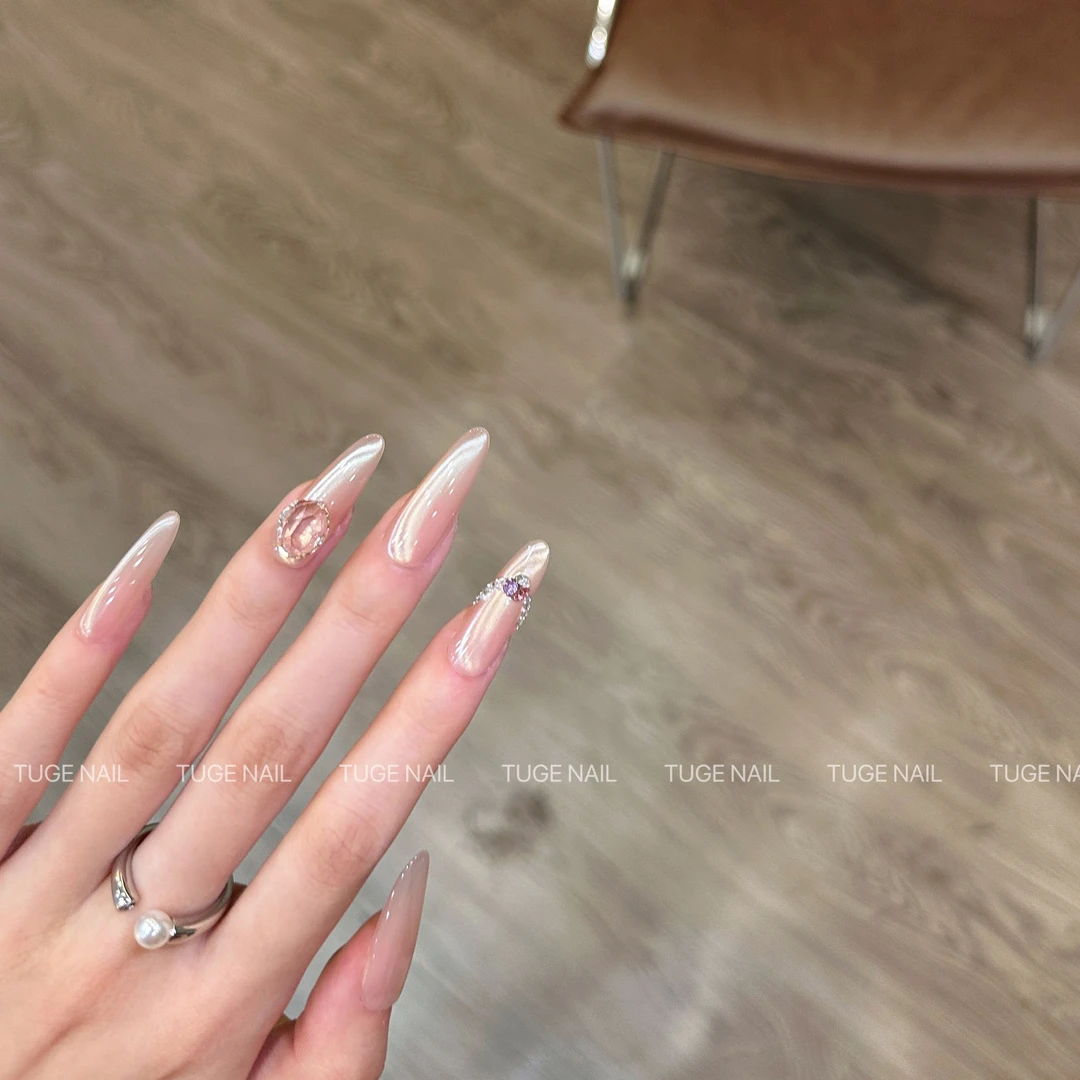 胭脂扣【施华洛】-TugeNail高定夏显白纯欲高级肤粉猫眼穿戴美甲