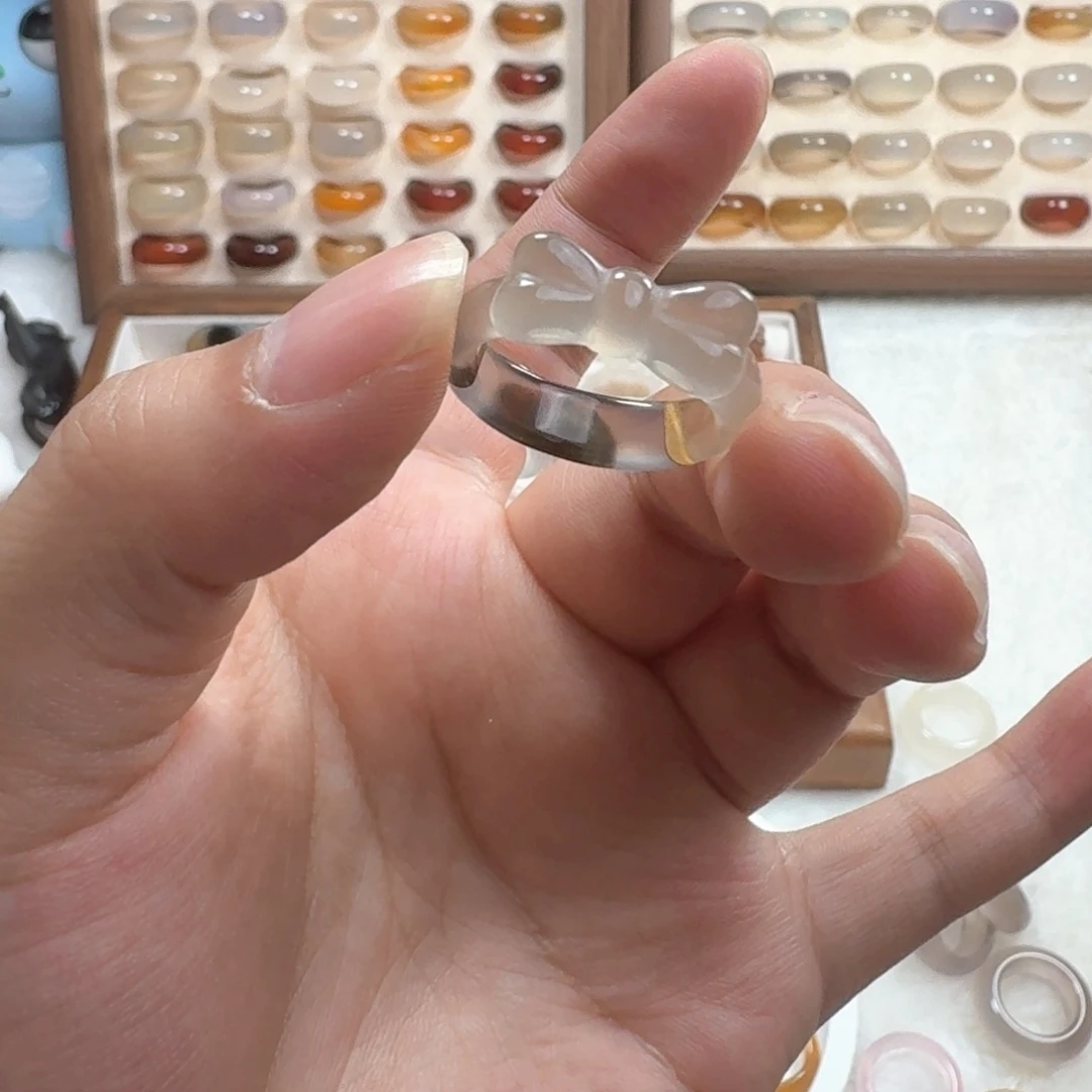 未镶嵌戒指玛瑙/玉髓750蝴蝶结港16