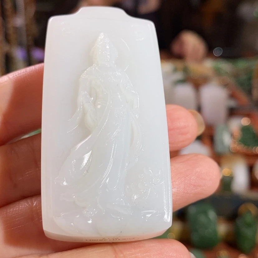 【闪购商品】颈饰未镶嵌和田玉