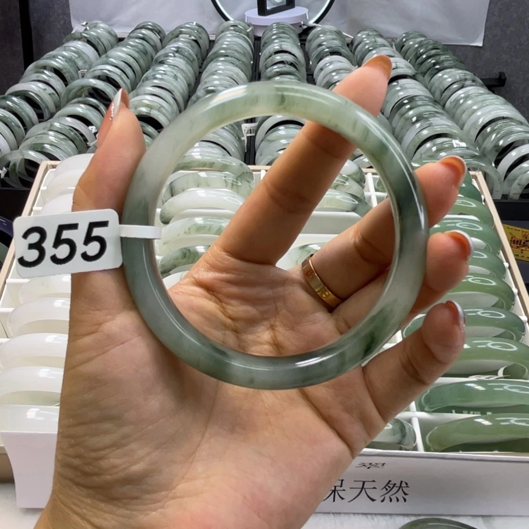 未镶嵌手镯石英岩玉355