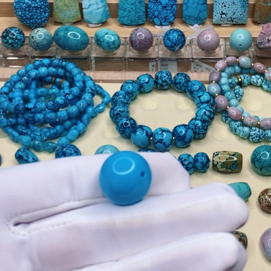 绿松石未镶嵌珠宝奇石