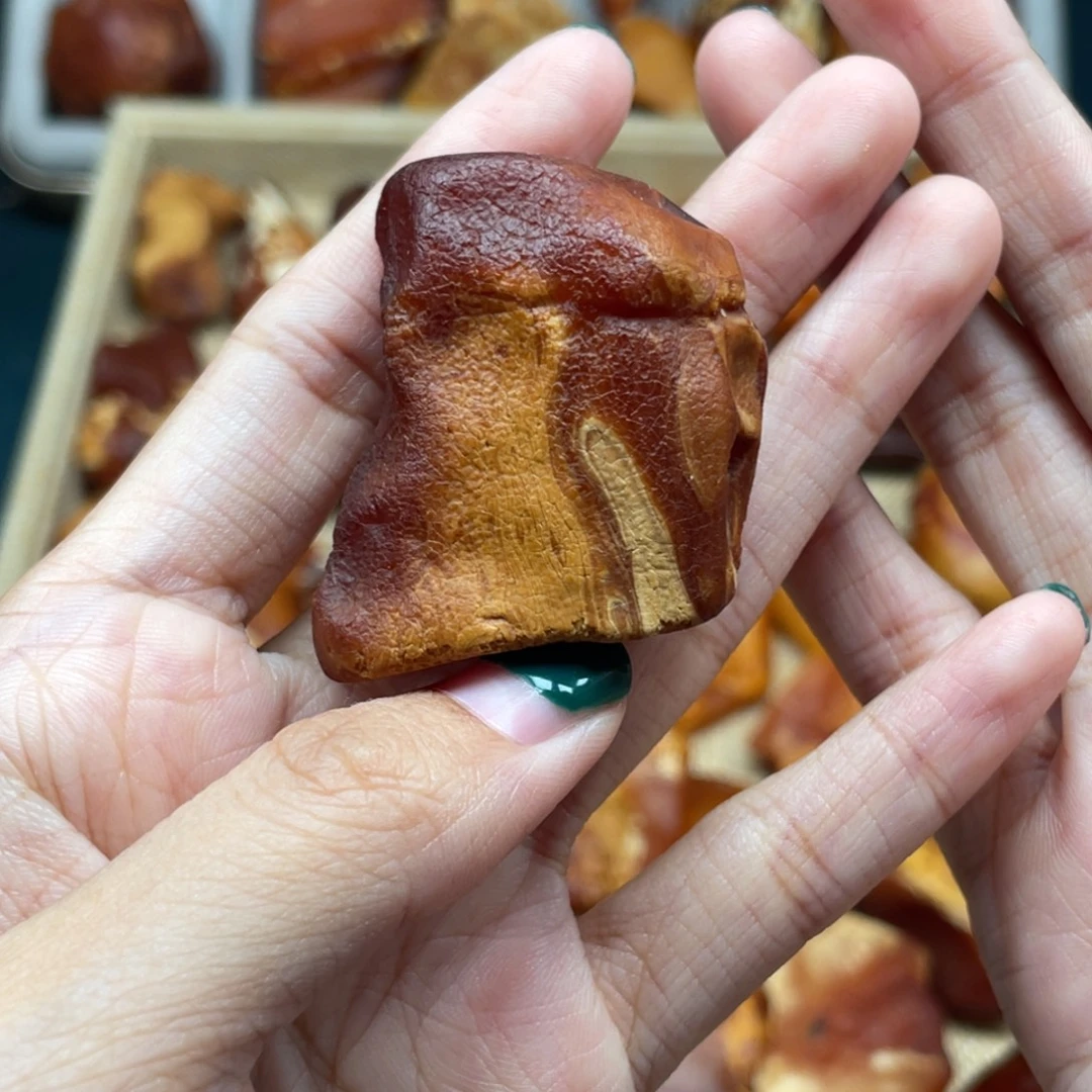 琥珀未镶嵌珠宝奇石