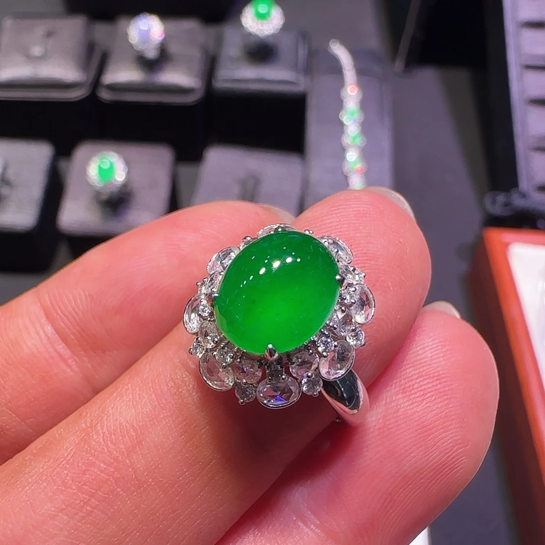 @***星翡翠18K金镶嵌戒指