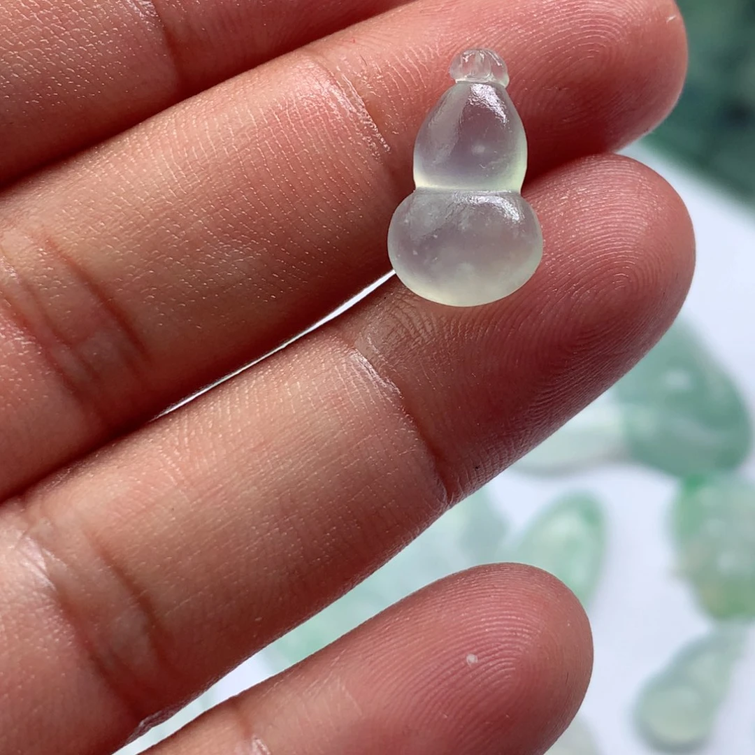 定制翡翠未镶嵌包工