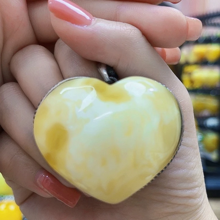 琥珀银S925镶嵌颈饰吊坠
