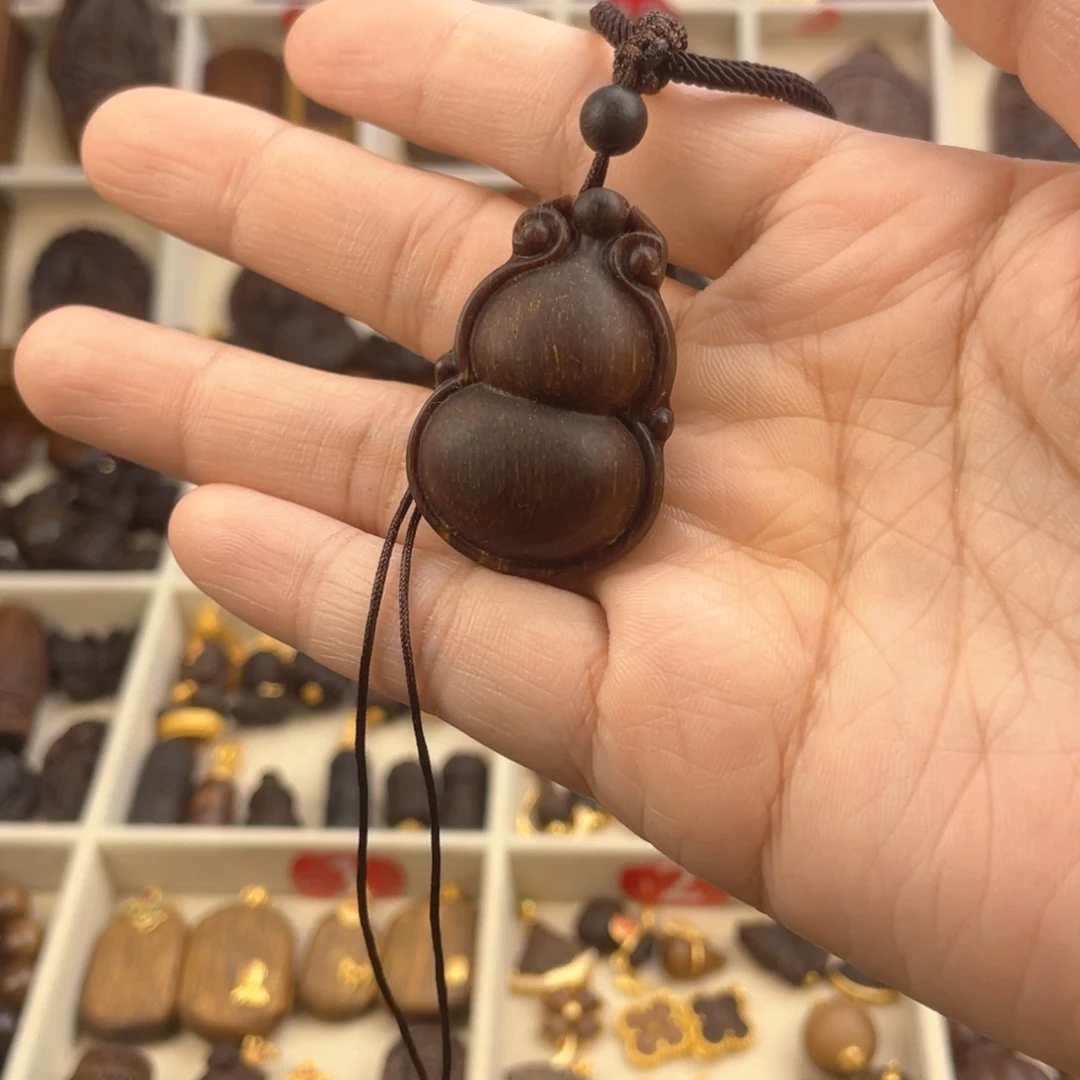 木质类葫芦脖挂吊坠一套