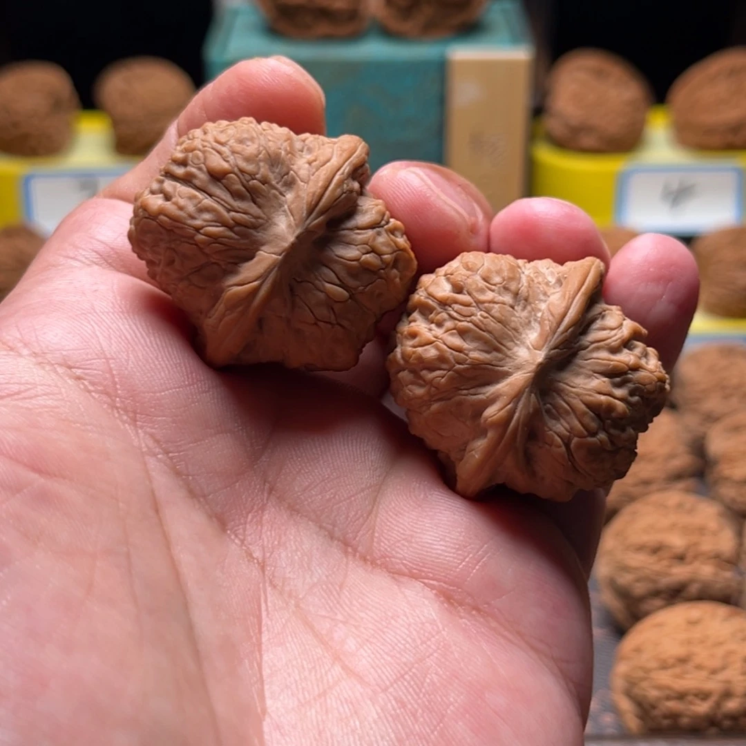 把件文玩核桃血麒麟