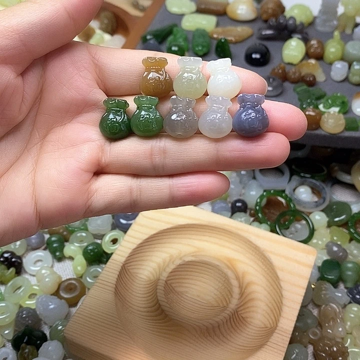 未镶嵌和田玉挂件福袋128一个多样性发其一