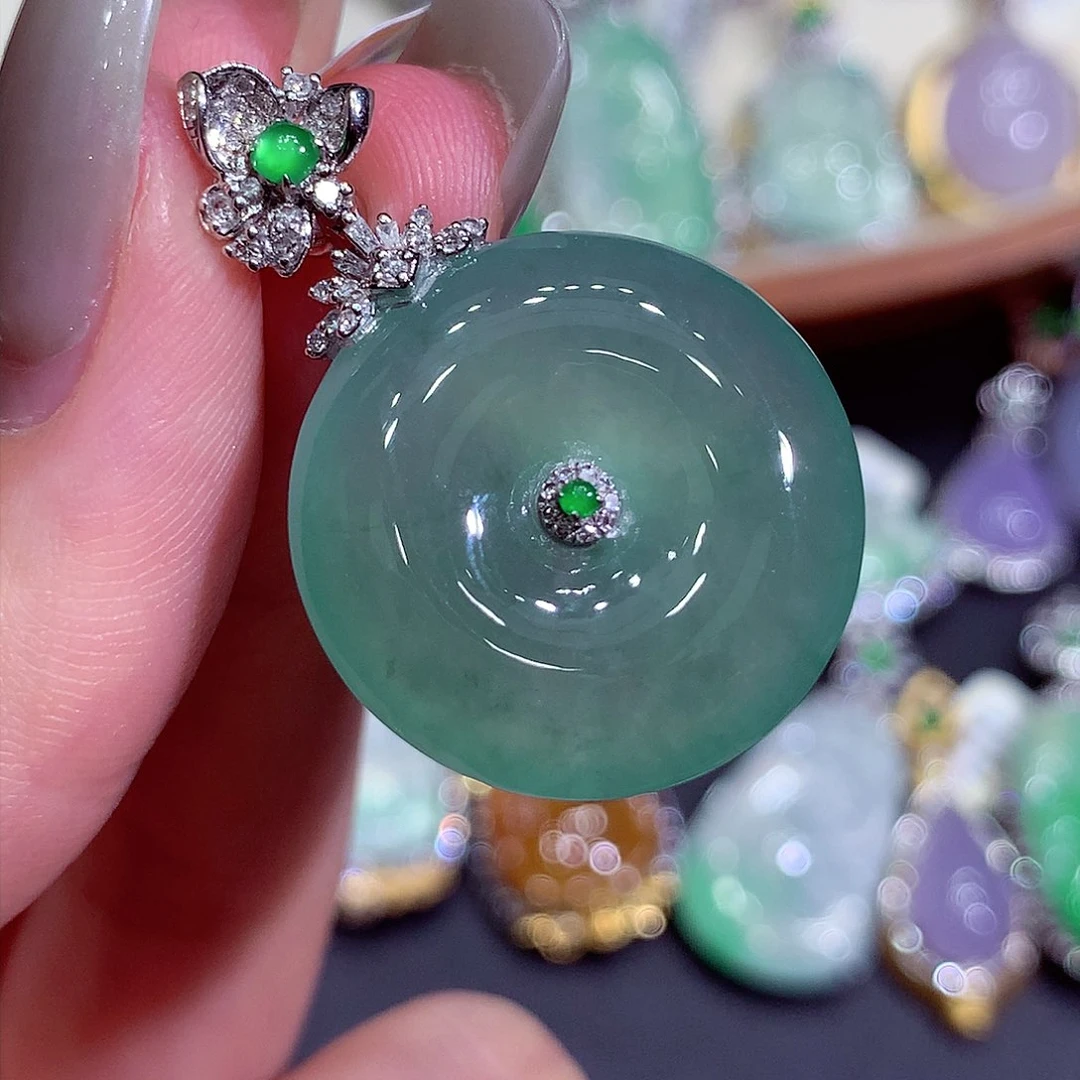 吊坠(不含链)18K金镶嵌翡翠