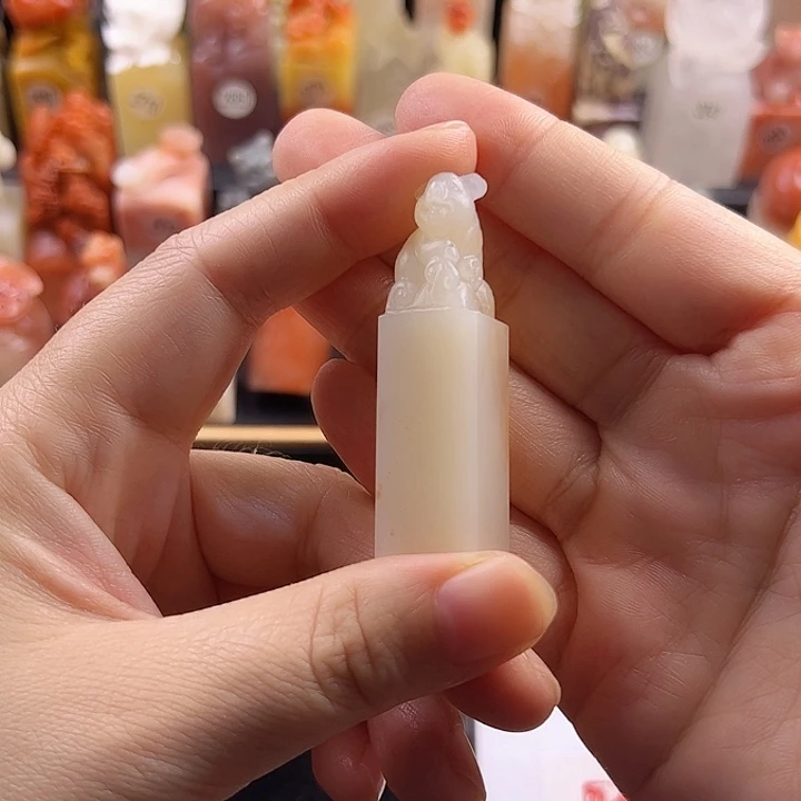 老挝石印石心****雨手工定制1，猪