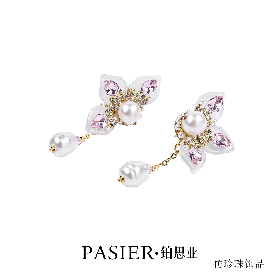 铜合金合成锆石耳饰 铂思亚 国风花瓣设计耳钉DR0019【达】