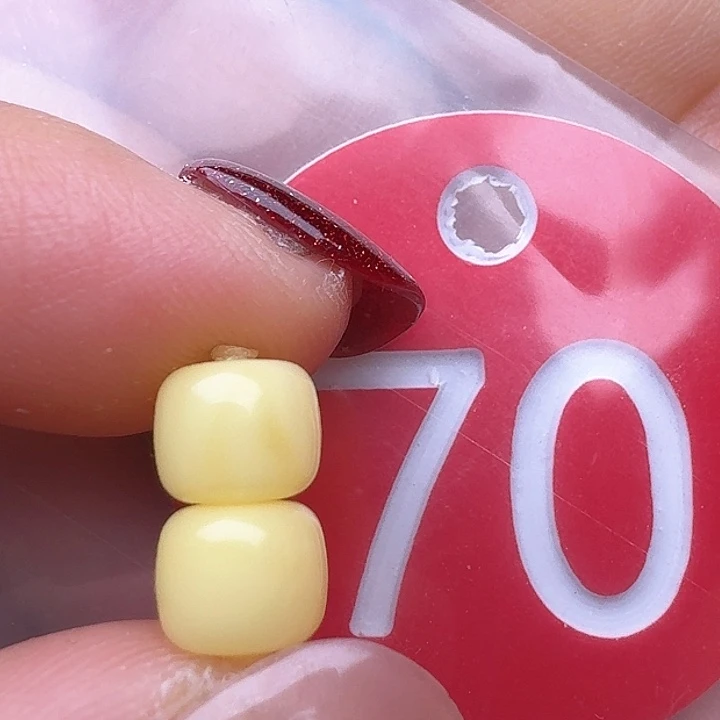 蜜蜡裸石未镶嵌7m m