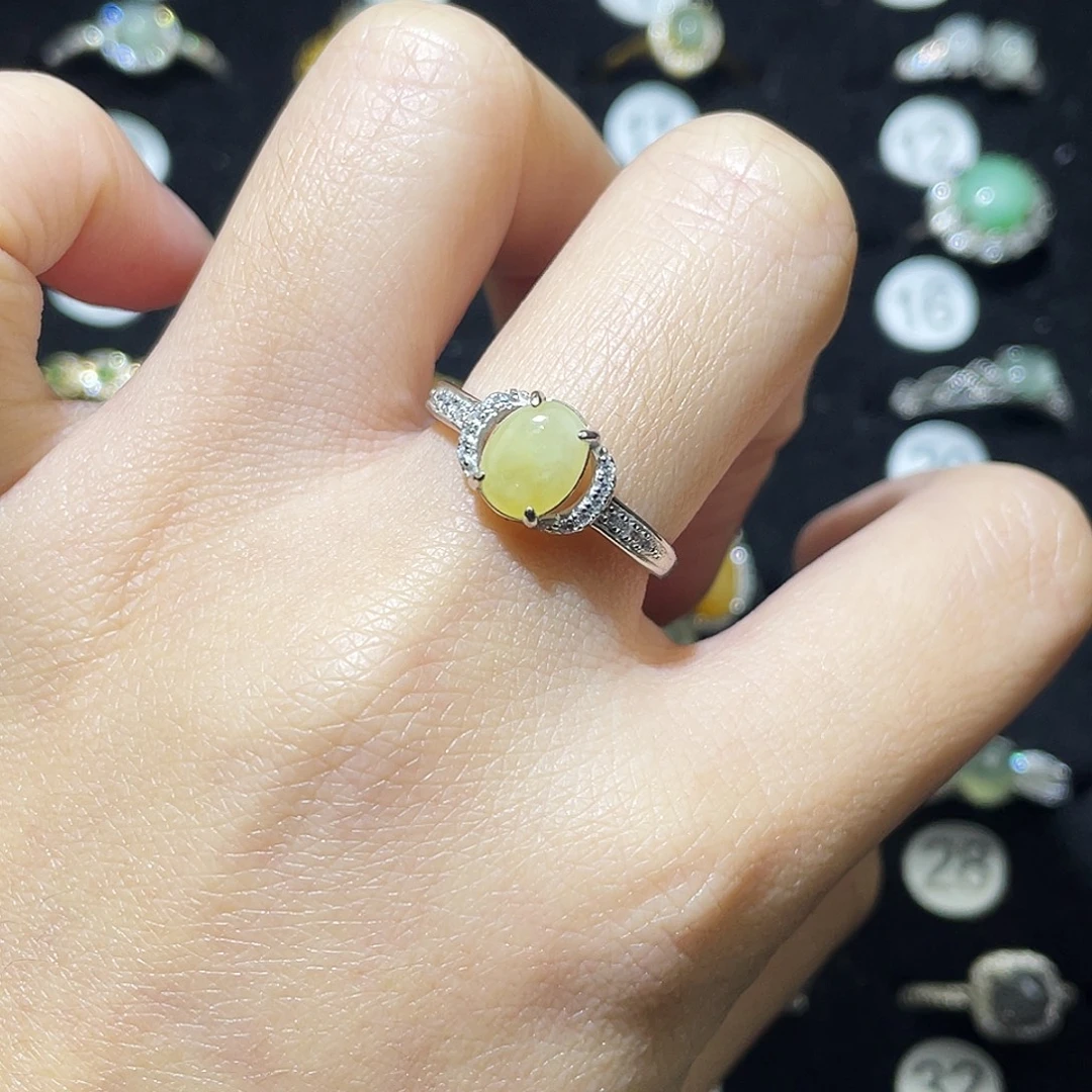 翡翠未镶嵌戒指戒指