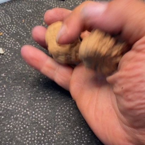 文玩核桃把件蛤蟆9.9