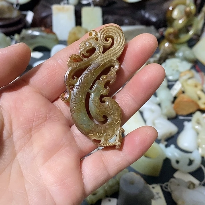 和田玉（糖玉）未镶嵌颈饰