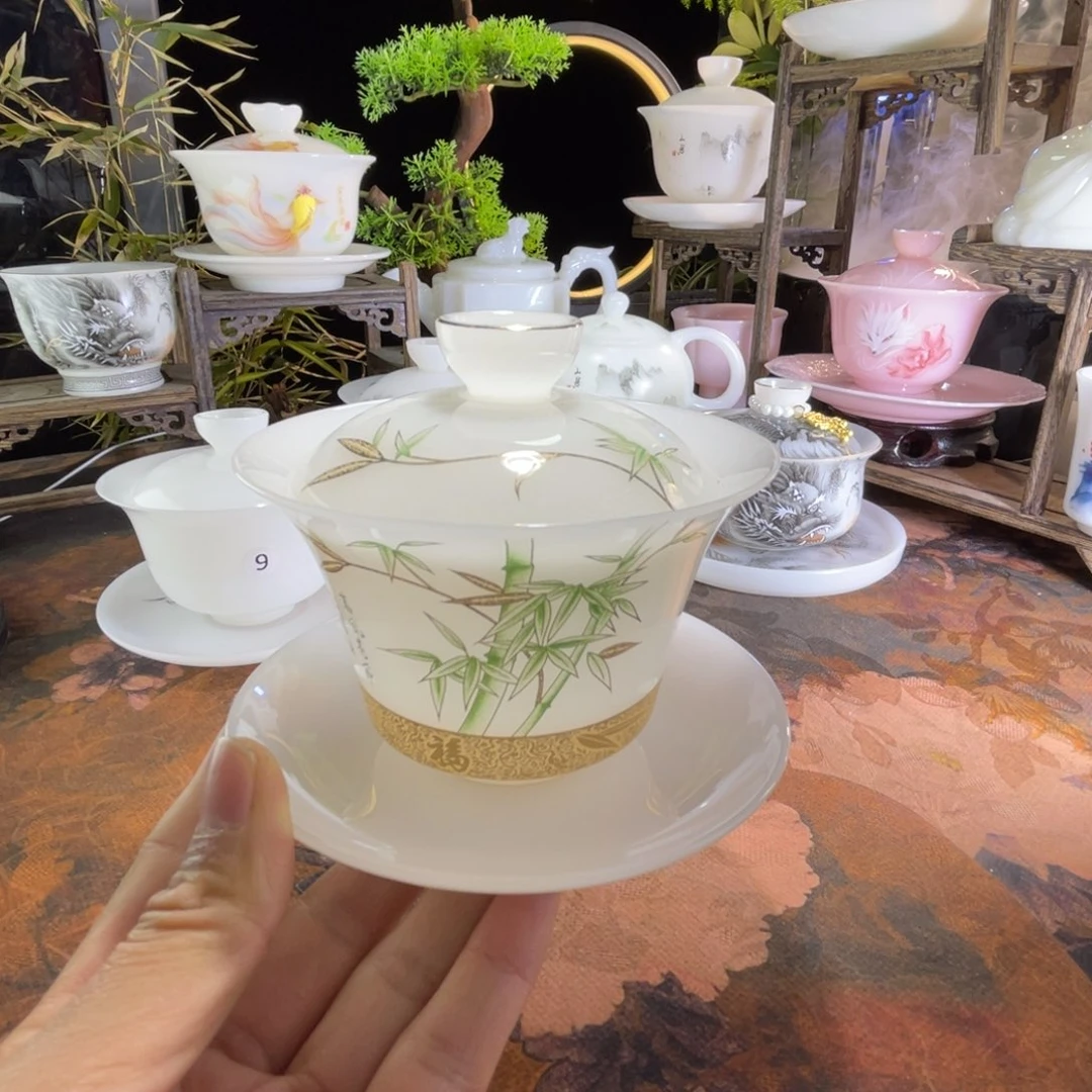 冰晶璞玉绿意盎然三才马蹄