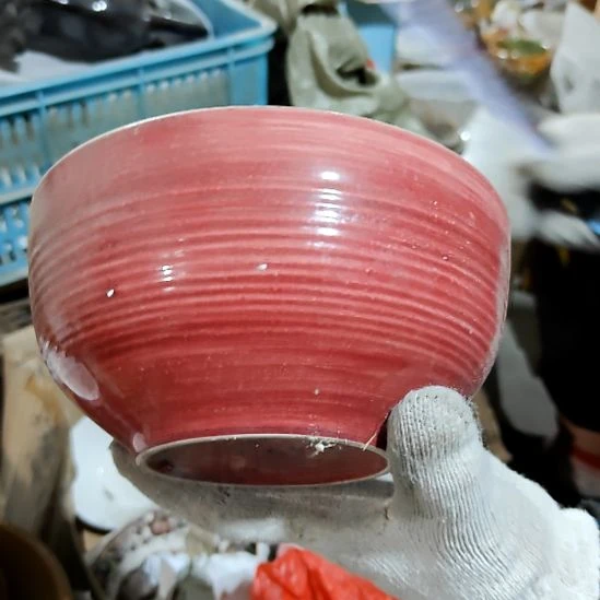 摆件盘子碗茶壶啥都有